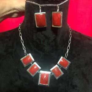 Necklace and earring set